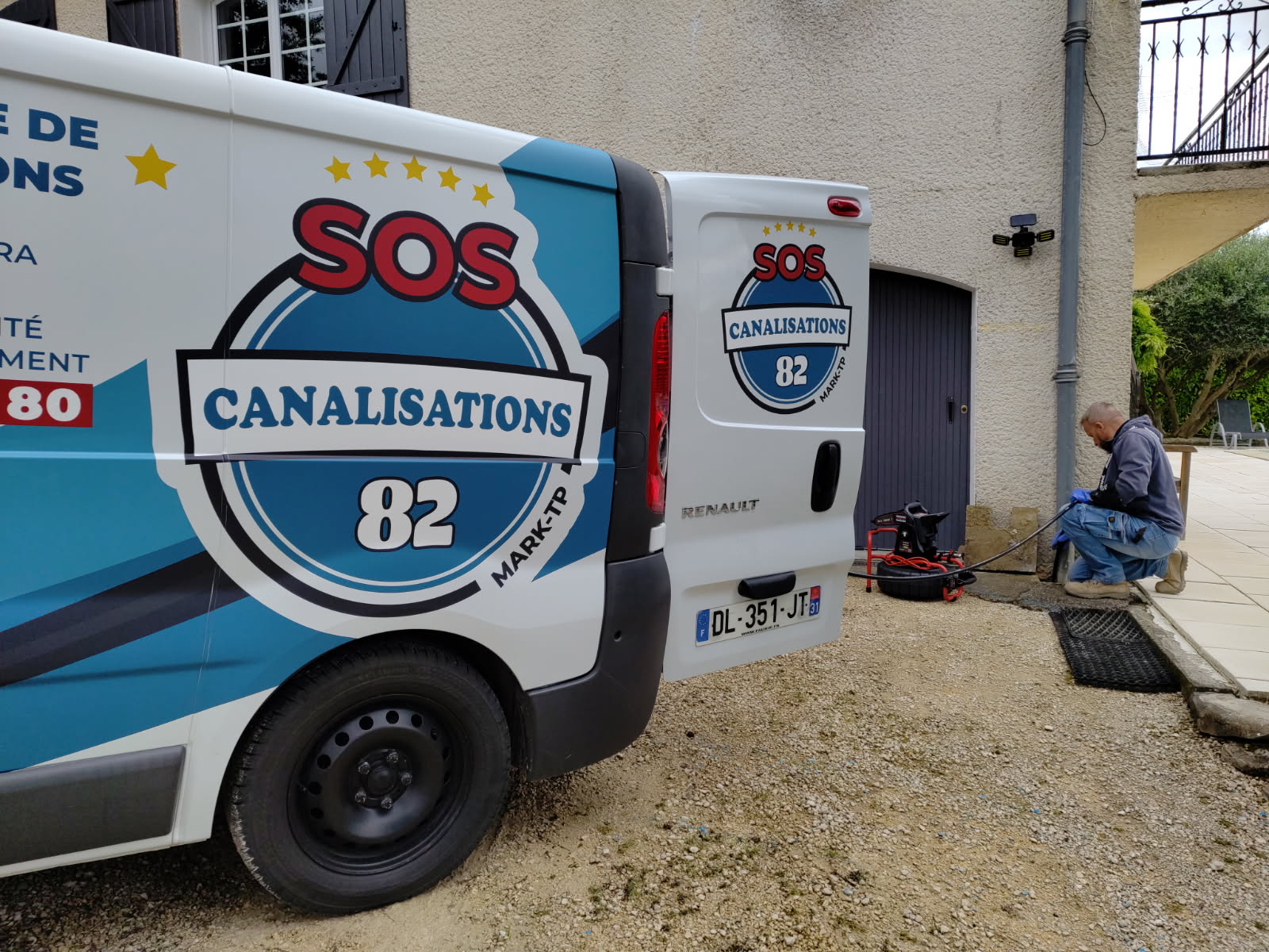 Curage haute pression dans une canalisation d'eaux usées